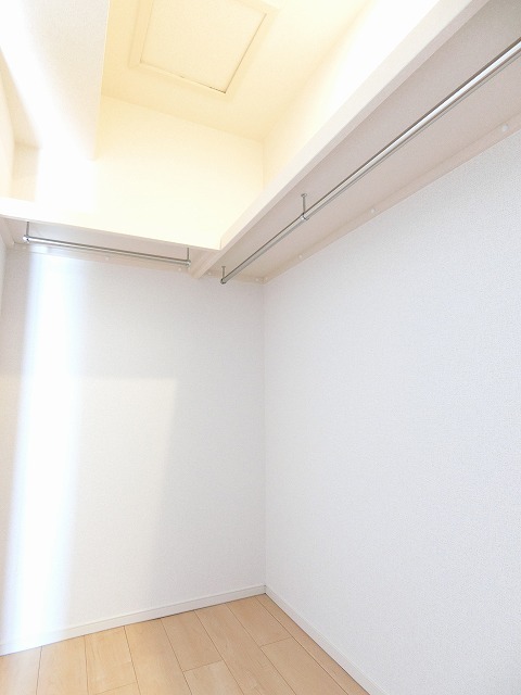 トゥインクル愛宕 収納
