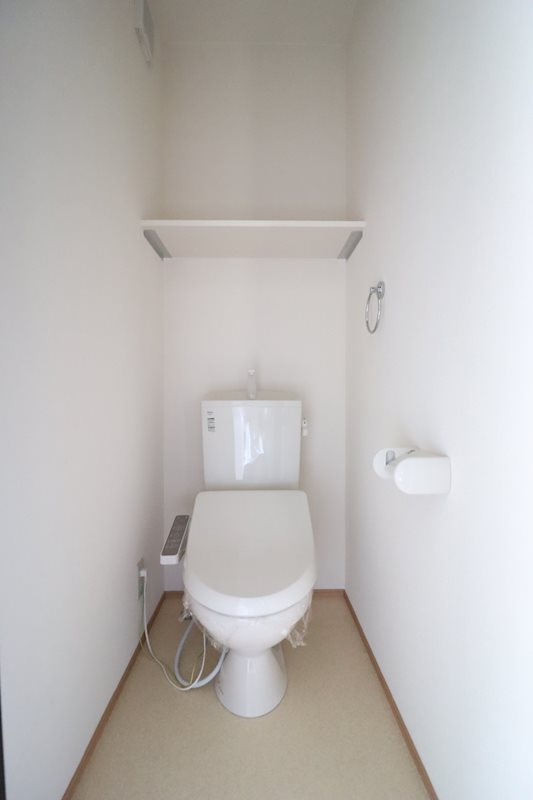 Harvest Palace Ⅲ 温水洗浄便座付きのトイレです。
