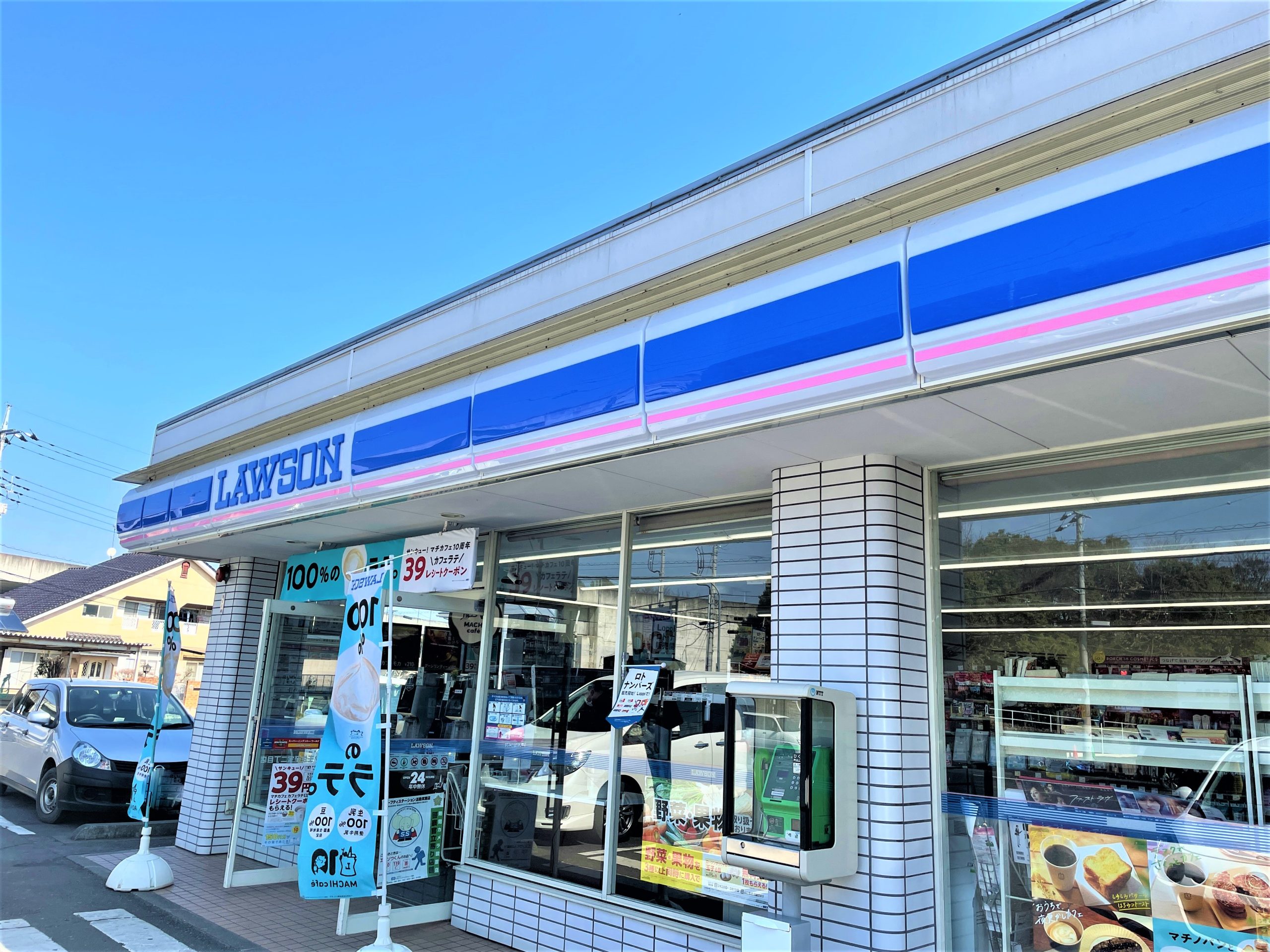 Famille　Ⅲ（ファミーユ　Ⅲ）A ﾛｰｿﾝ 壬生至宝二丁目店