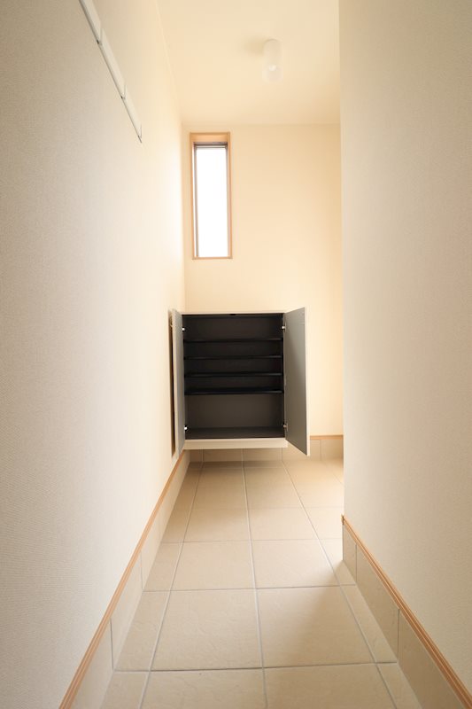 Sunny Residence(サニーレジデンス)　Ｂ （イメージ）Ｌ字型玄関は開けた際に居室が見えません。