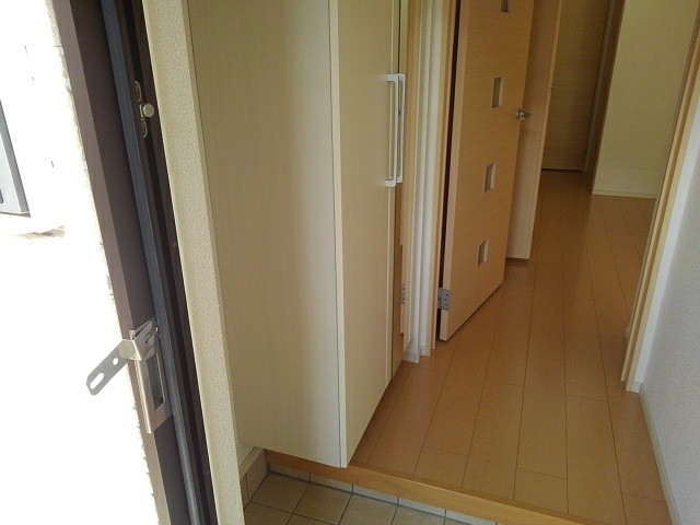 グラースＡ 玄関