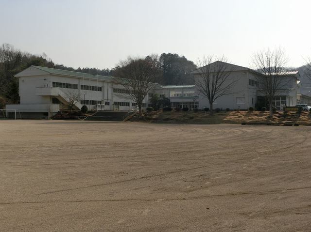 グリシーヌ 荒川小学校まで850m
