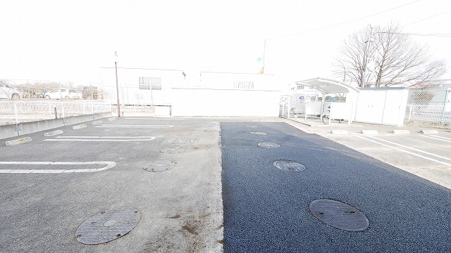 トキメック・ハイムＢ 駐車場
