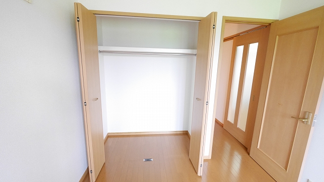 アースリバーＢ 収納
