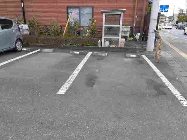 アーバンハイツ岩崎Ｄ 駐車場