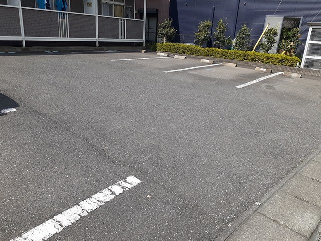 アーバンハイツ岩崎Ｄ 駐車場