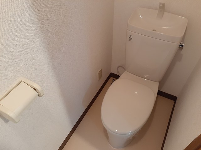 ヴィラ・シャルマン トイレ
