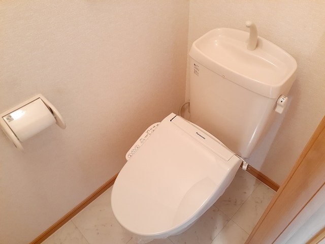 ヴィラ・プリムローズ トイレ