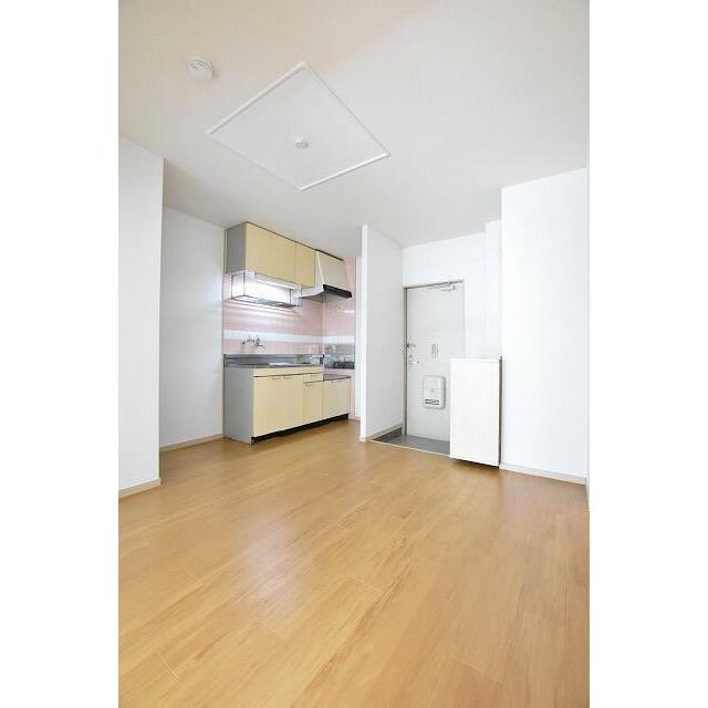 　数間ハイツ　 こちらの物件はMODE不動産なら割引対象の１部屋です。