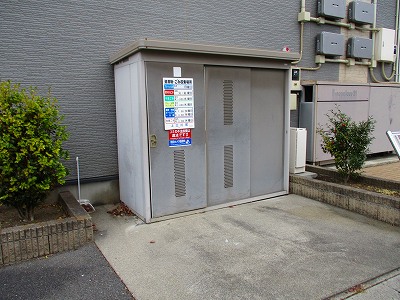 レオパレスバレーナ紅葉 入居者様用ゴミ庫です