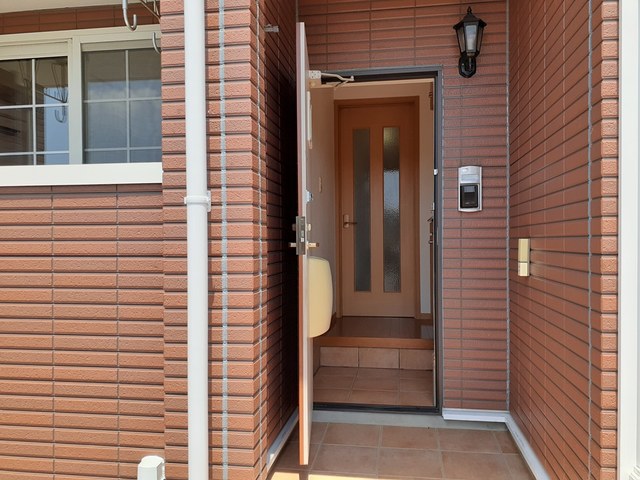 グランシャリオ 玄関