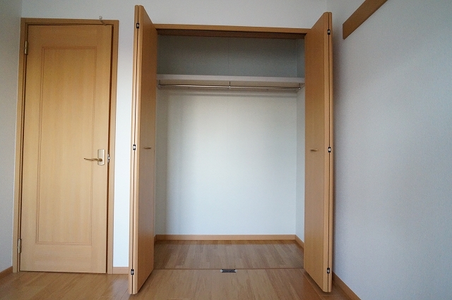 シャンドフルールＡ 収納