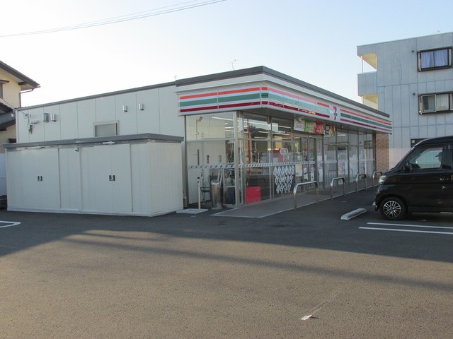 ローゼンハイム セブンイレブン清原台４丁目店まで100m