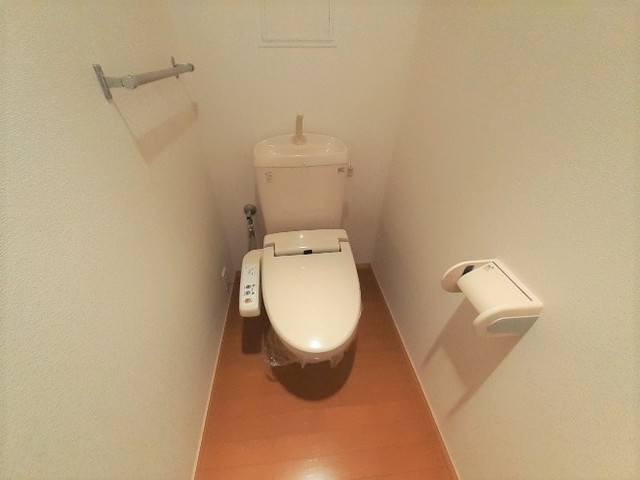 カーサ　ソレアード トイレ