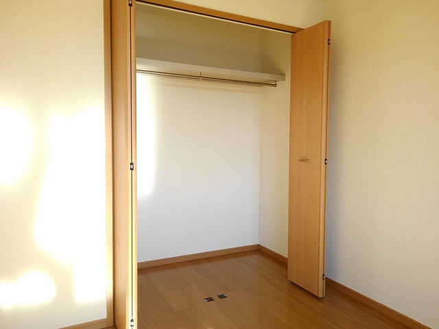 プリムヴェールＢ 収納