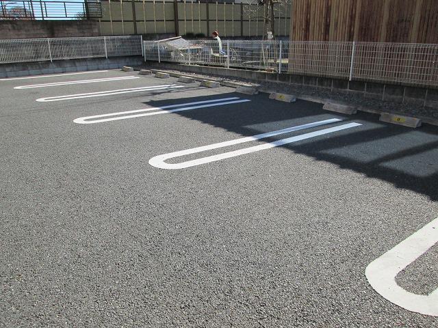 ブライト・パ－ク東雲 駐車場