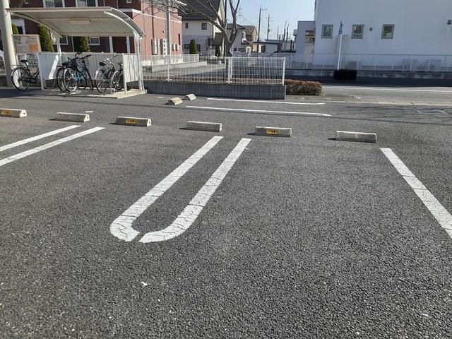 ナックサクラニュータウンＡ 駐車場