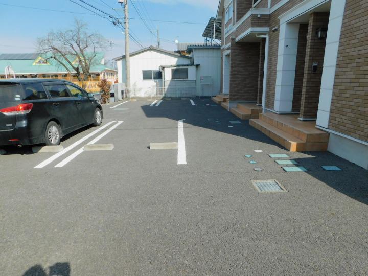 ハリウッドパレス 駐車場