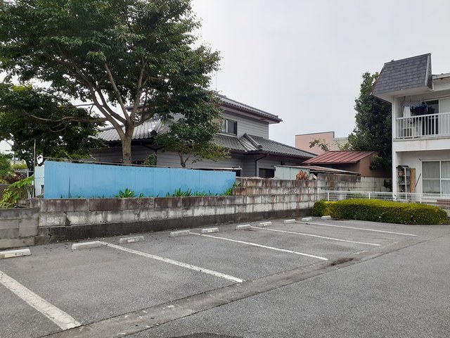 フジハイツ 駐車場