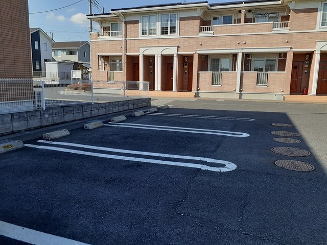 グリーンガーデンⅢ 駐車場