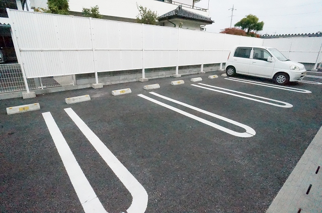ニューオールリバー 駐車場