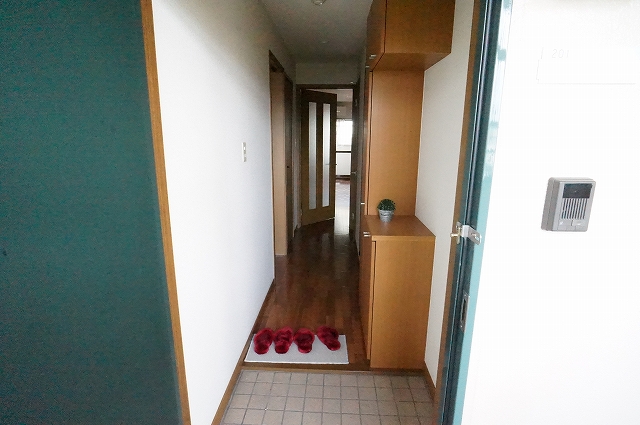 グランデール　サカエ 玄関