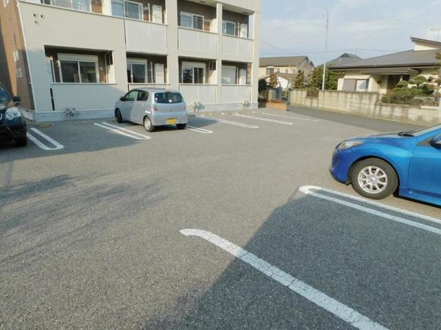 カーサ・ソーレ 駐車場