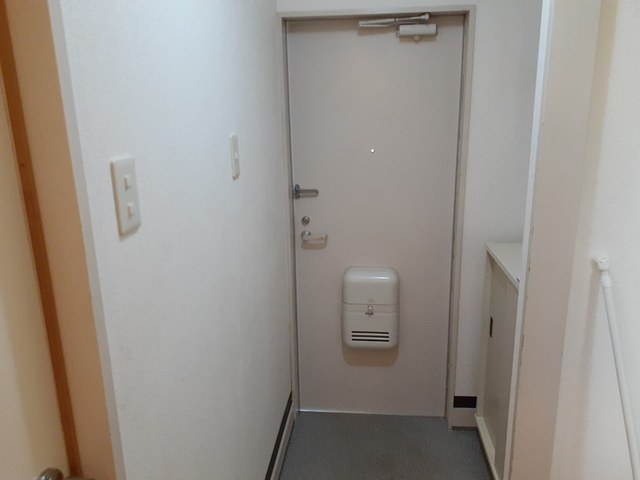 リンデンハウス 玄関