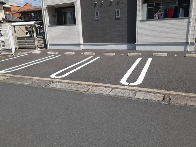 パール　Ｓ 駐車場