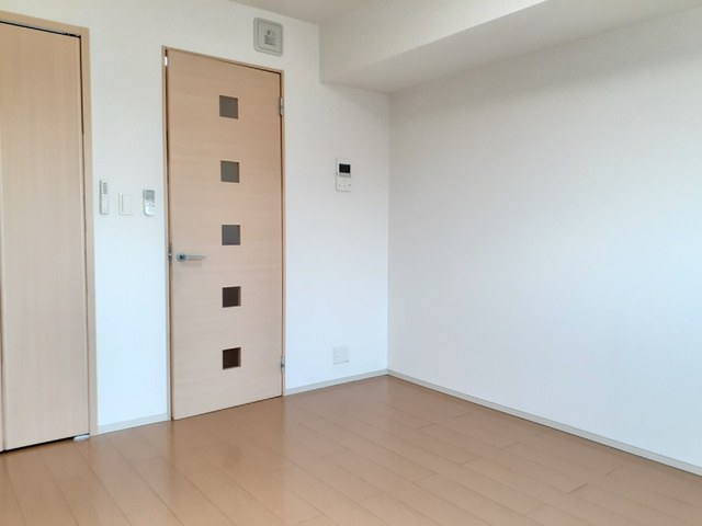 エルムス その他