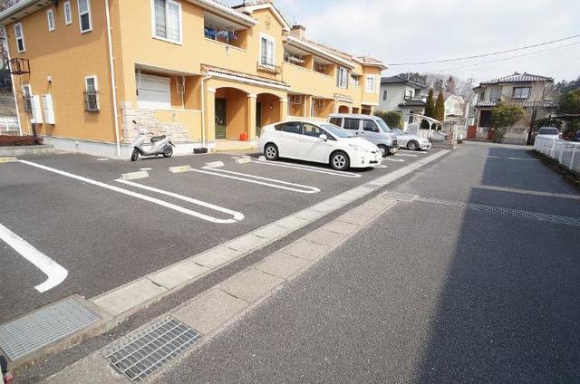 サンライトＤ 駐車場