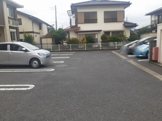エクセルコートⅢ 駐車場