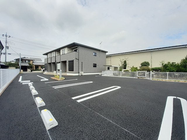 メゾン　ド　オーブＣ 駐車場