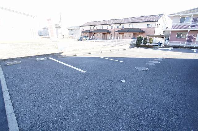グリーンガーデン 駐車場