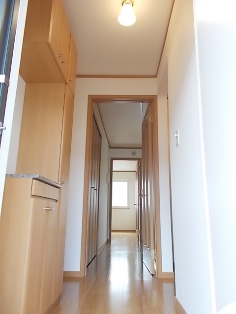 プラシードＡ 玄関