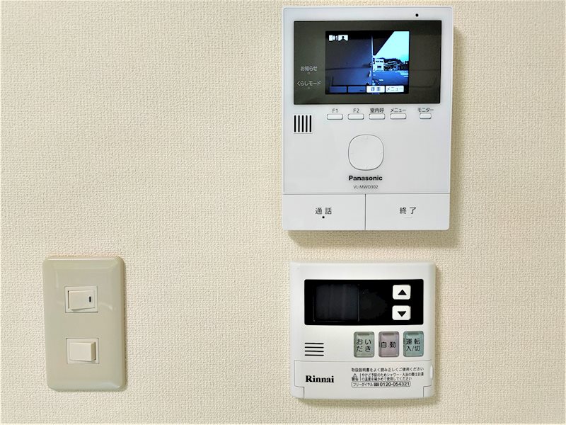 Riverain Ⅲ（リバレイン　スリー） モニター付きインターフォンを採用し、防犯も安心です。